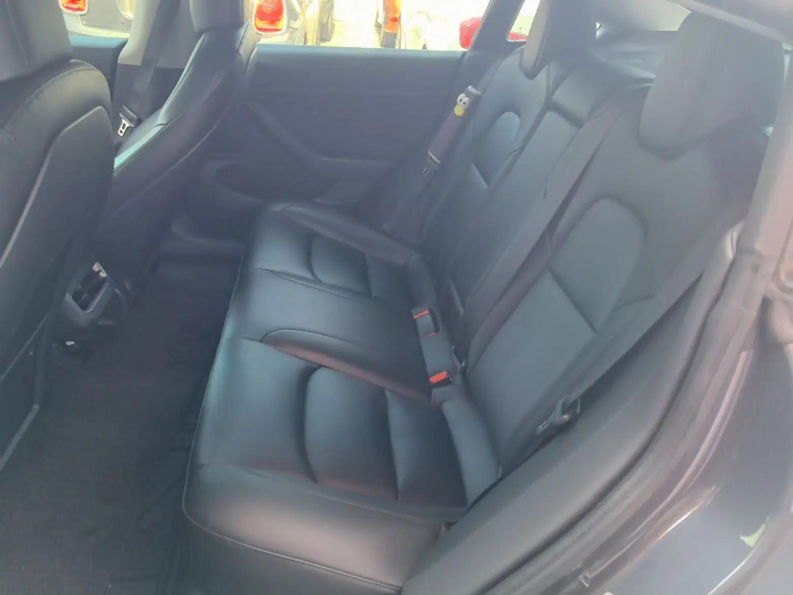 Tesla Model 3 2019 Standard Range Rear-Drive Upgraded Version — миниатюра 20
