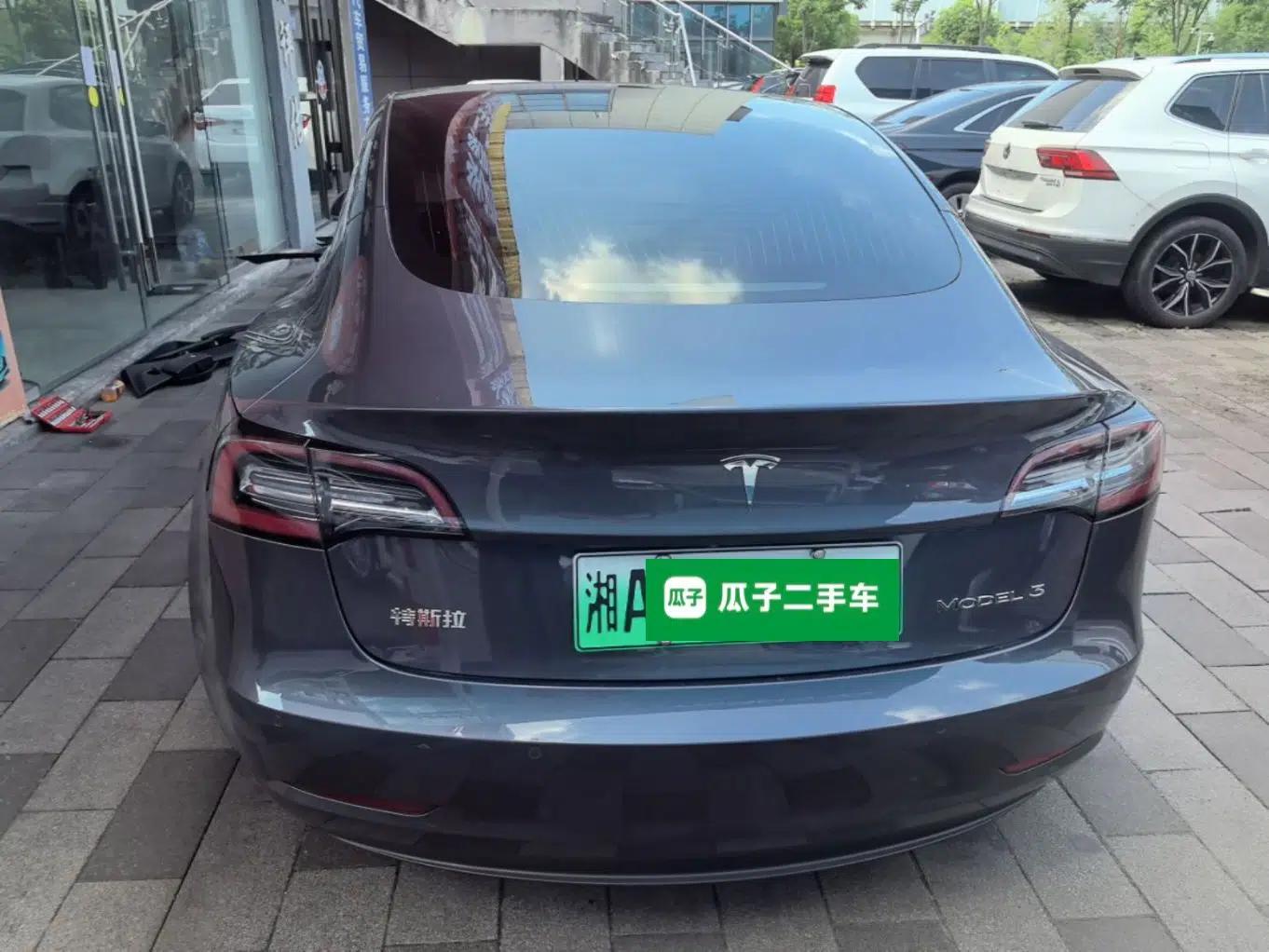 Tesla Model 3 2019 Standard Range Rear-Drive Upgraded Version — миниатюра 5