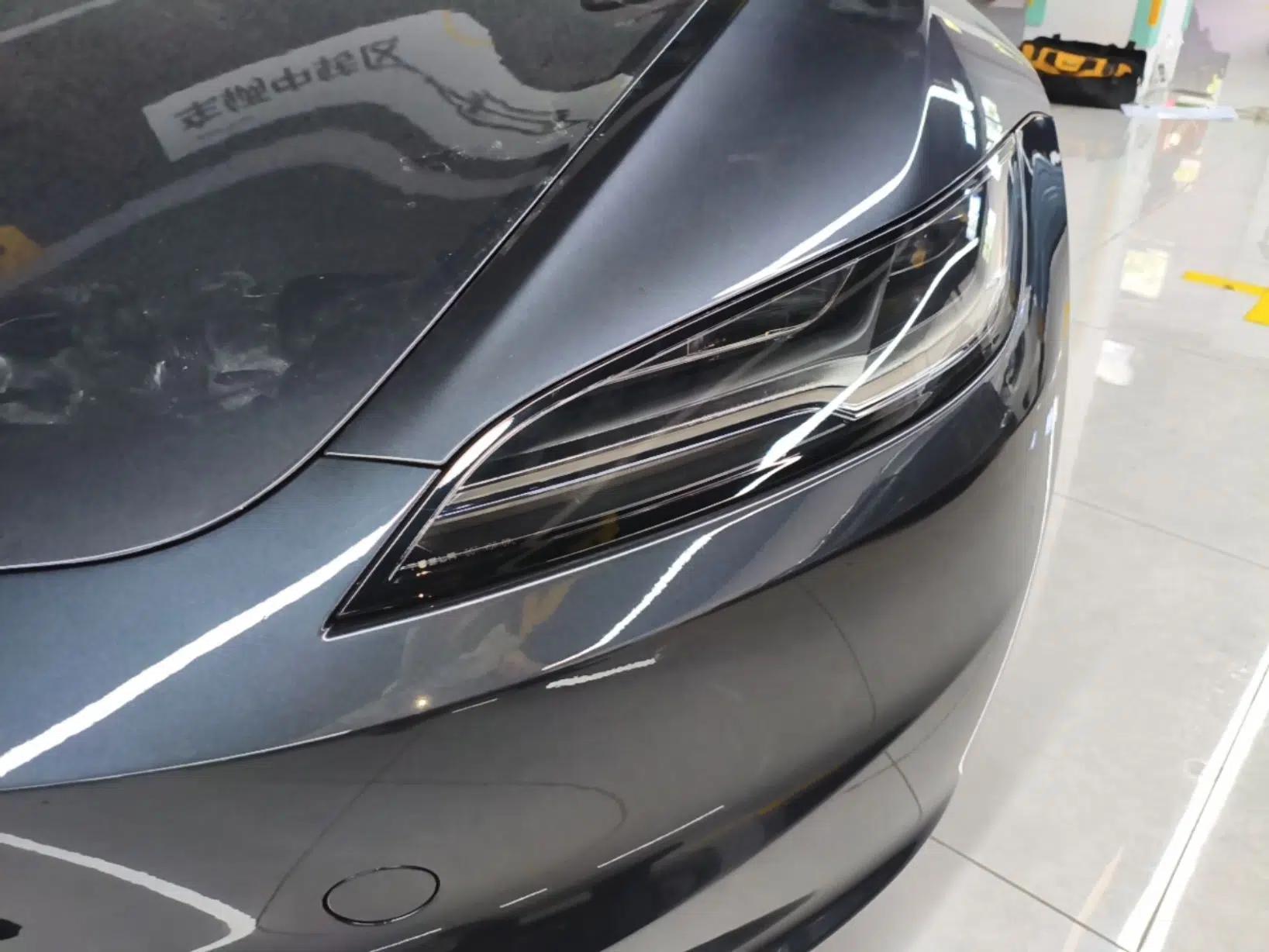 Tesla Model 3 2023 Rear-Wheel-Drive Version — миниатюра 8