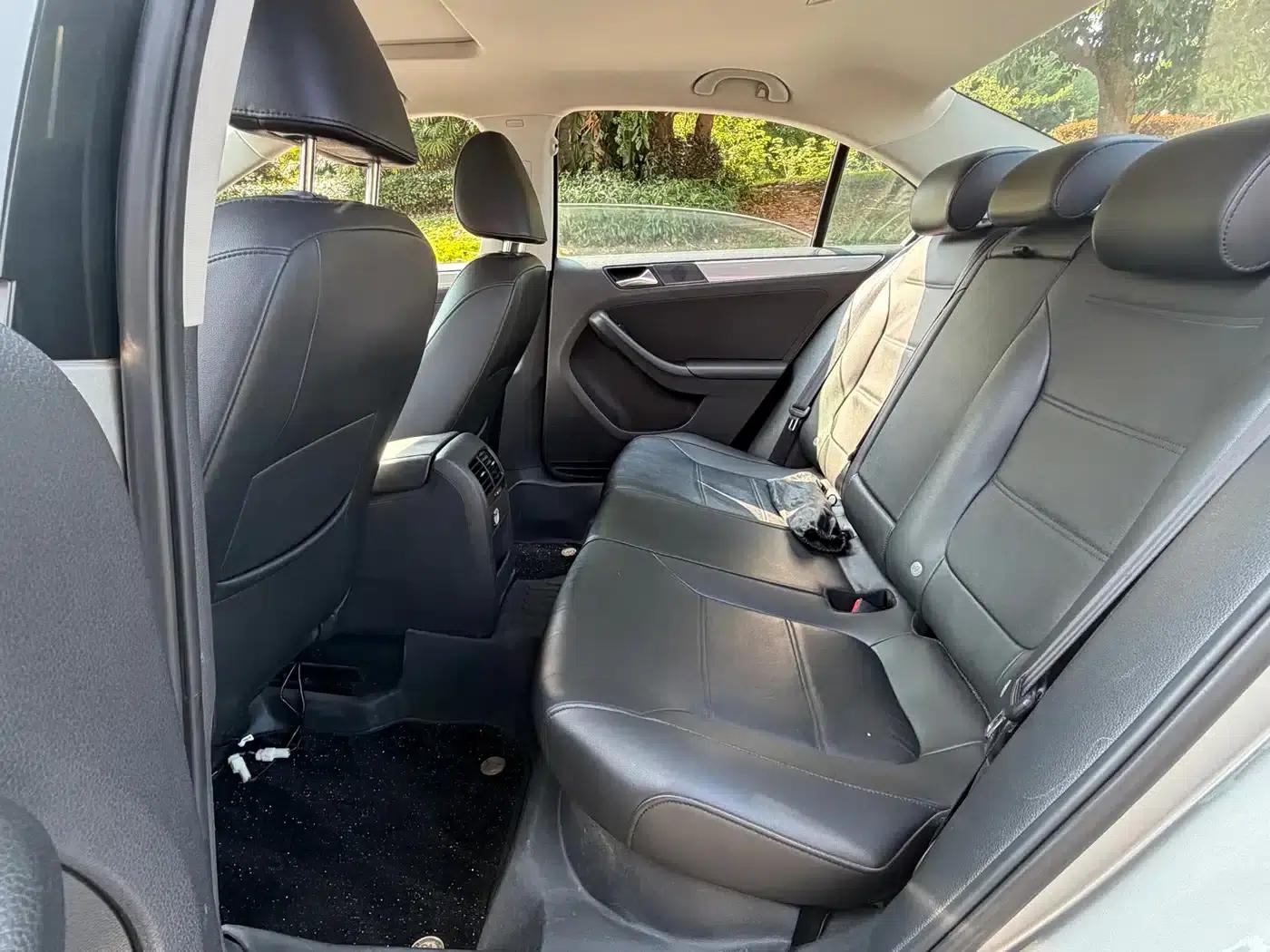 2014 Volkswagen Sagitar 1.4TSI Automatic Luxury — миниатюра 9