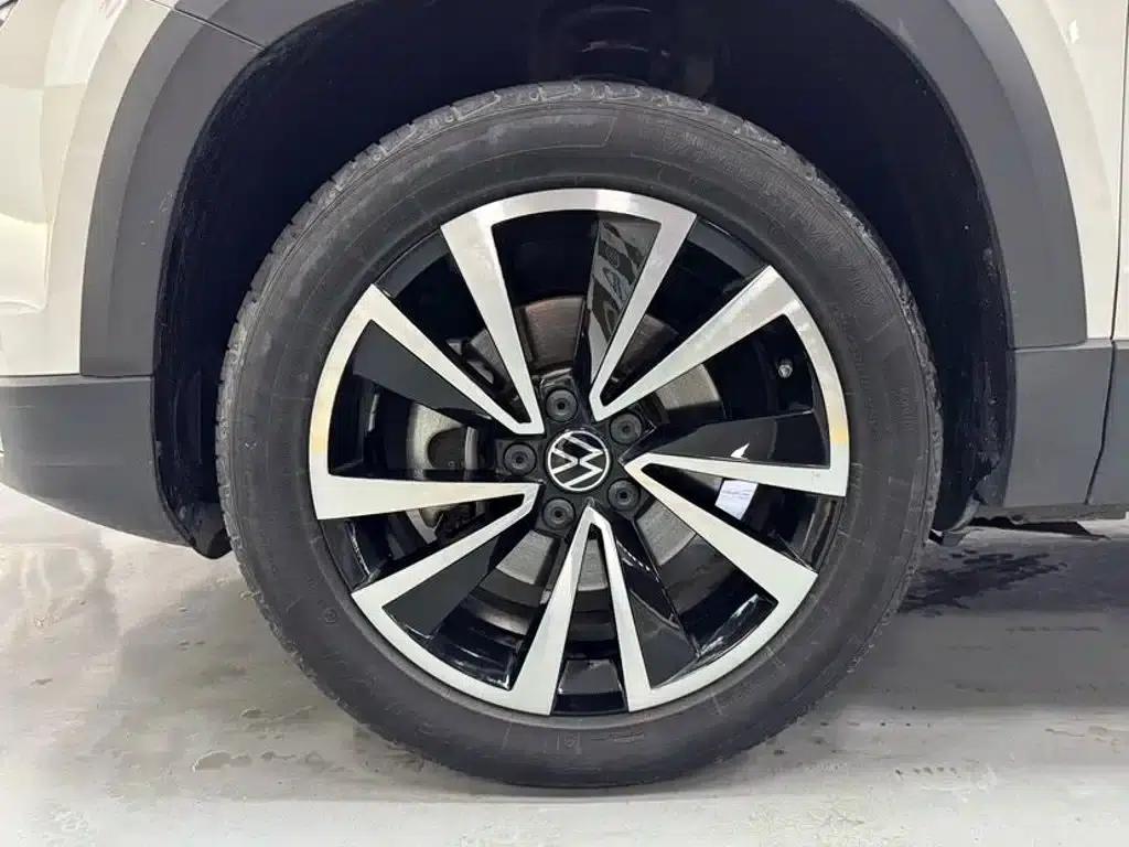 Tharu 2022 280TSI 2WD Luxury Edition — миниатюра 19