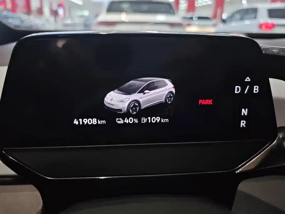 Volkswagen ID.3 2023 Pure Smart Edition — миниатюра 14