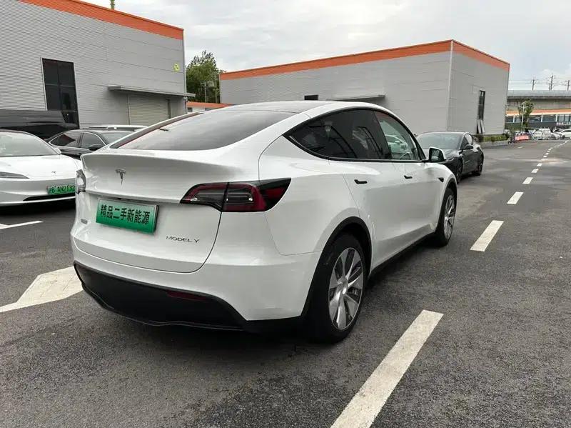 Model Y 2022 Facelift Rear-Wheel Drive Version — миниатюра 7