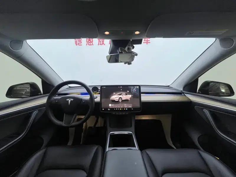 Model Y 2023 Rear-Wheel Drive — миниатюра 15
