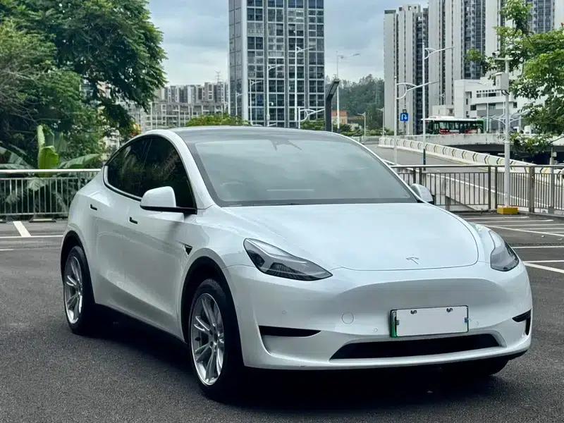 Model Y 2022 Facelift Rear-Wheel Drive Version — миниатюра 3