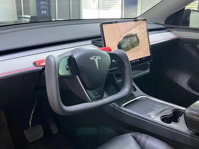 Model Y 2023 Rear-Wheel Drive — миниатюра 10