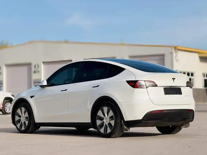 Model Y 2022 Facelift Long Range All-Wheel Drive Version — миниатюра 4