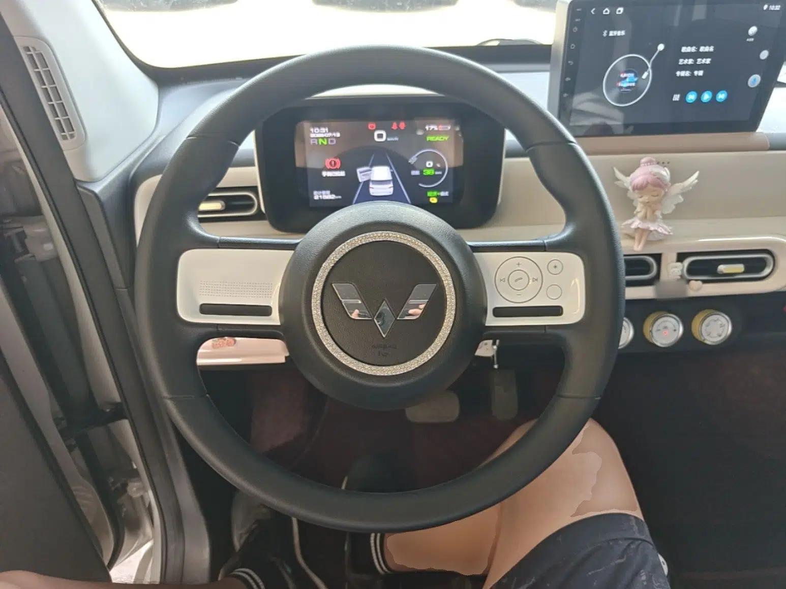 Wuling Hongguang MINIEV 2024 3rd Generation 215km Youth Edition — миниатюра 13