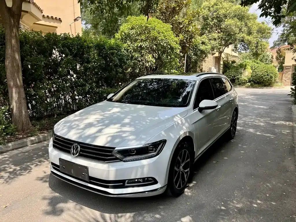 Passat Variant 2018 380TSI 2WD Comfortline — миниатюра 1