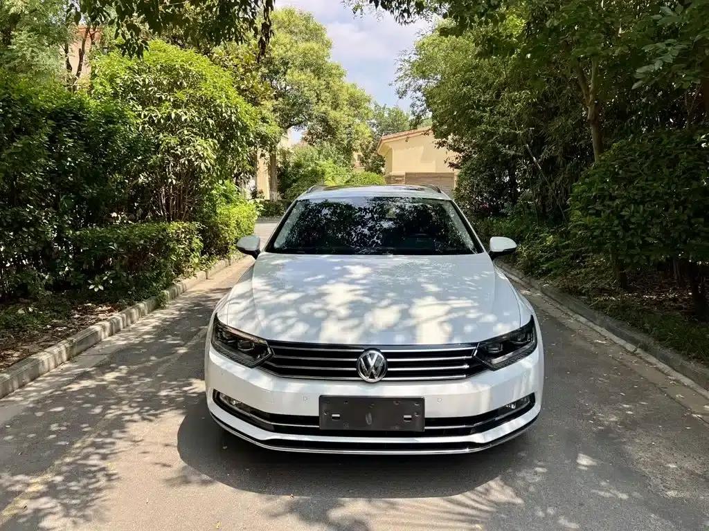Passat Variant 2018 380TSI 2WD Comfortline — миниатюра 2