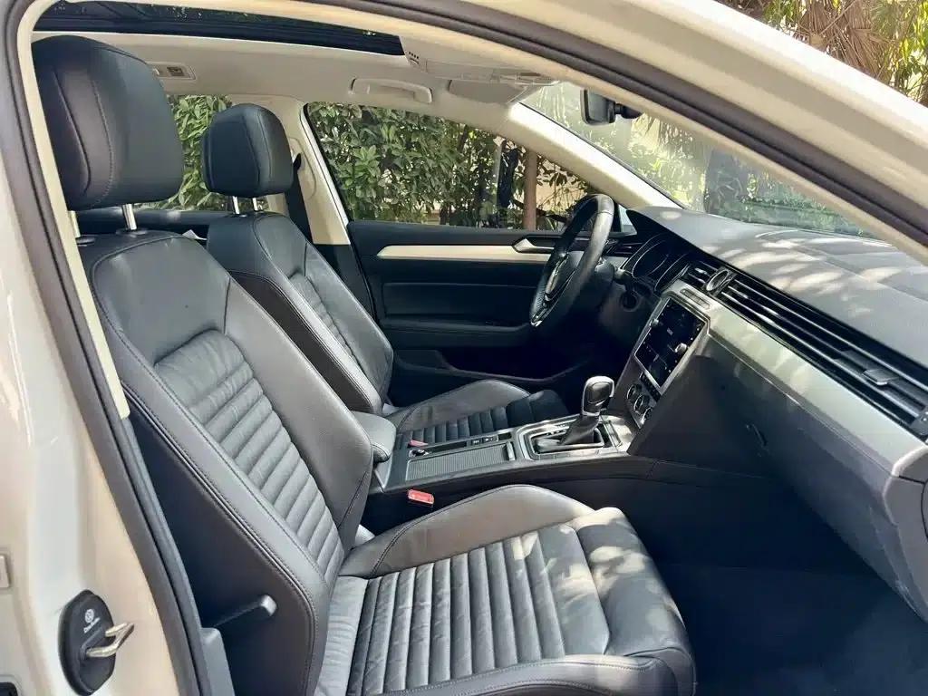 Passat Variant 2018 380TSI 2WD Comfortline — миниатюра 9