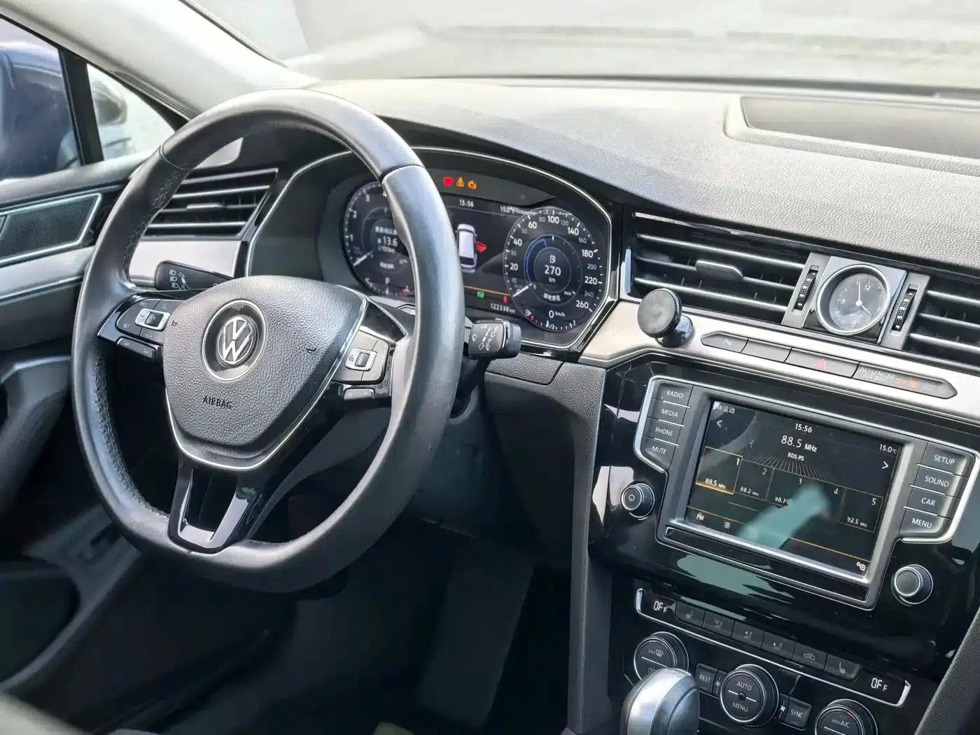 Passat Variant 2017 380TSI 2WD Comfortline — миниатюра 16