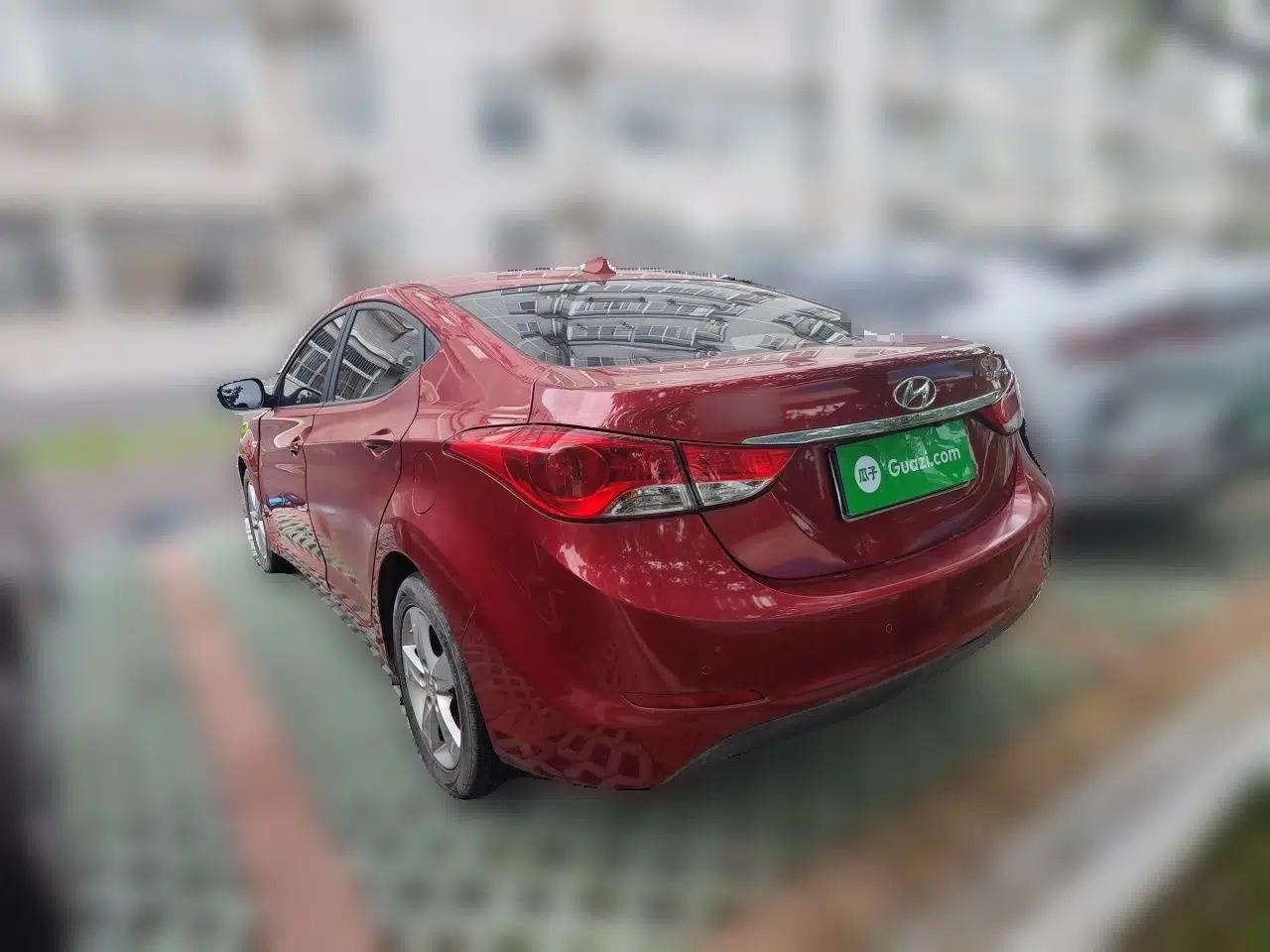 Hyundai Elantra (5th Generation / Langdong) 2012 1.6L Automatic Fashion Edition — миниатюра 4