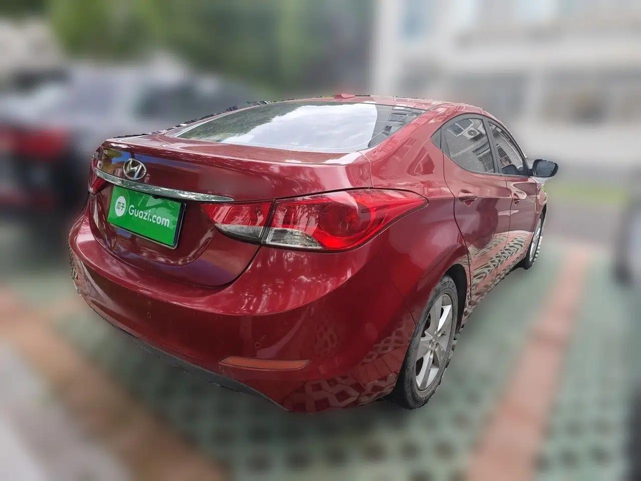 Hyundai Elantra (5th Generation / Langdong) 2012 1.6L Automatic Fashion Edition — миниатюра 6