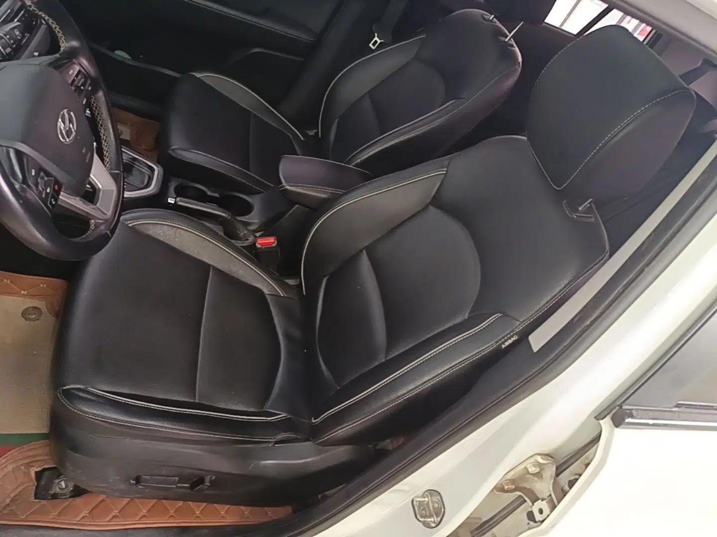 Hyundai ix25 2017 1.6L Automatic Smart Version — миниатюра 17