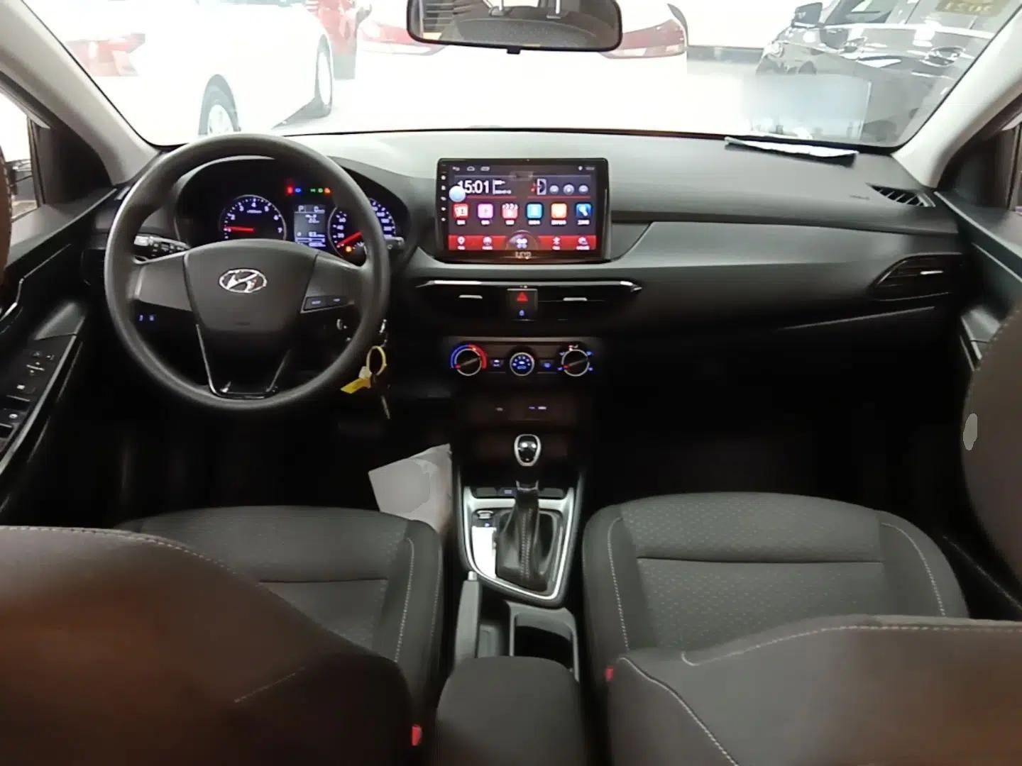 Hyundai Celesta 2018 1.6L Automatic GL Enjoyment Edition China VI compliant — миниатюра 12