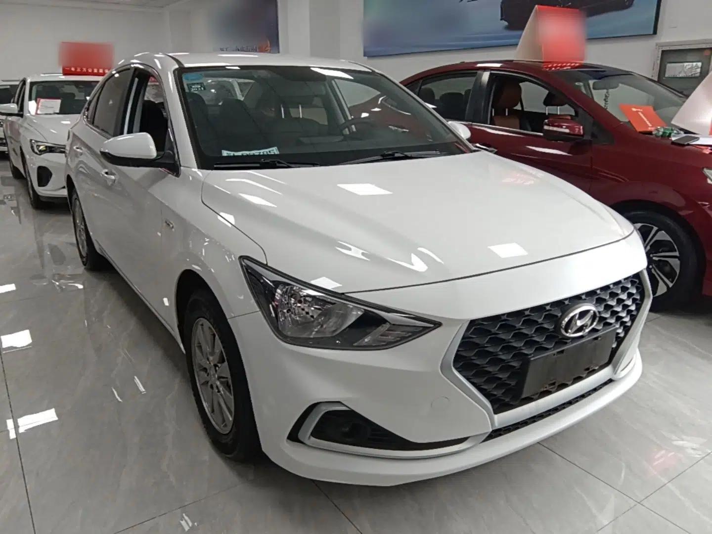 Hyundai Celesta 2018 1.6L Automatic GL Enjoyment Edition China VI compliant — миниатюра 3