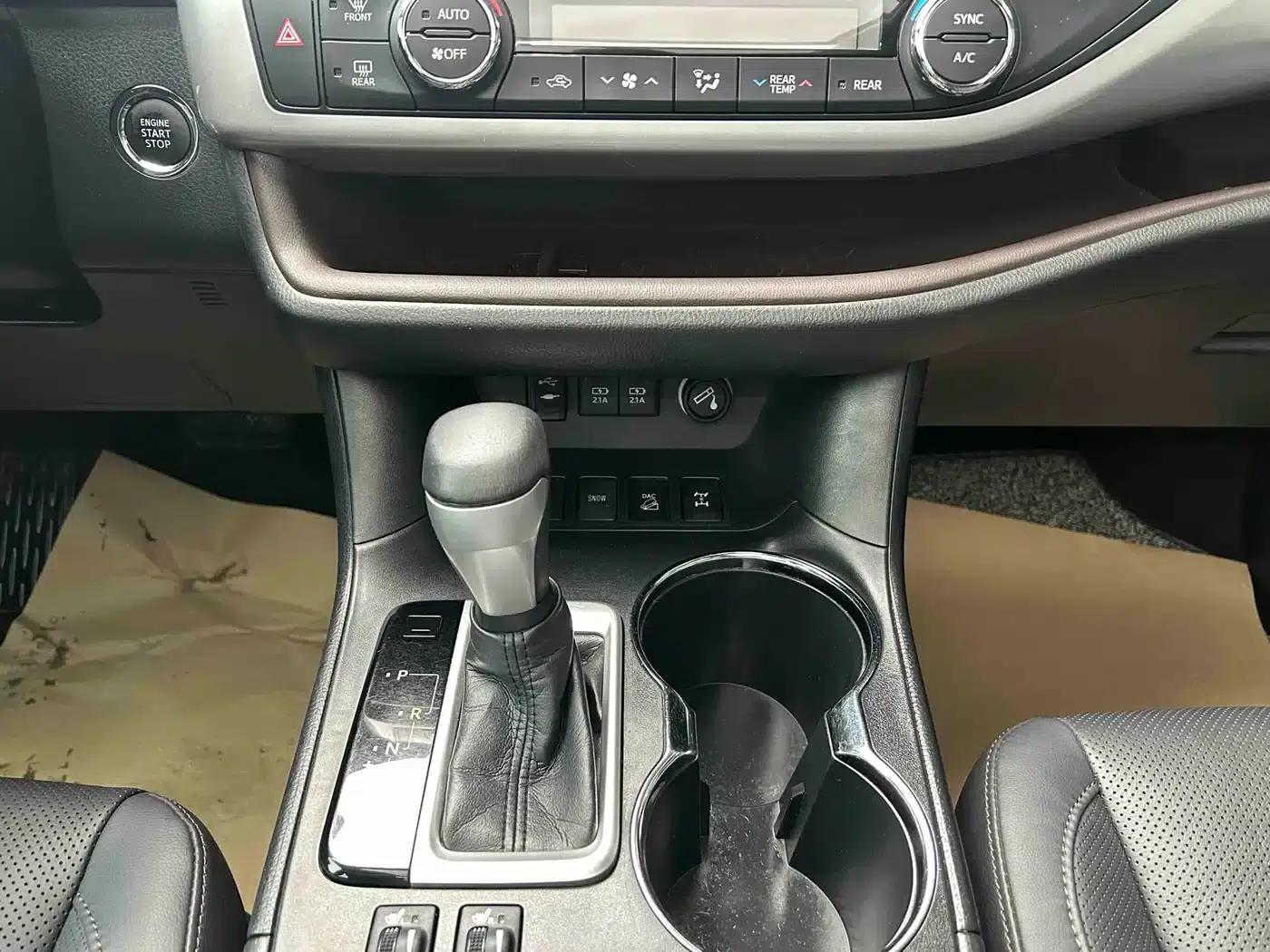 2018 Toyota Highlander 2.0T AWD Luxury 7-seater (China VI Emission Standard) — миниатюра 6