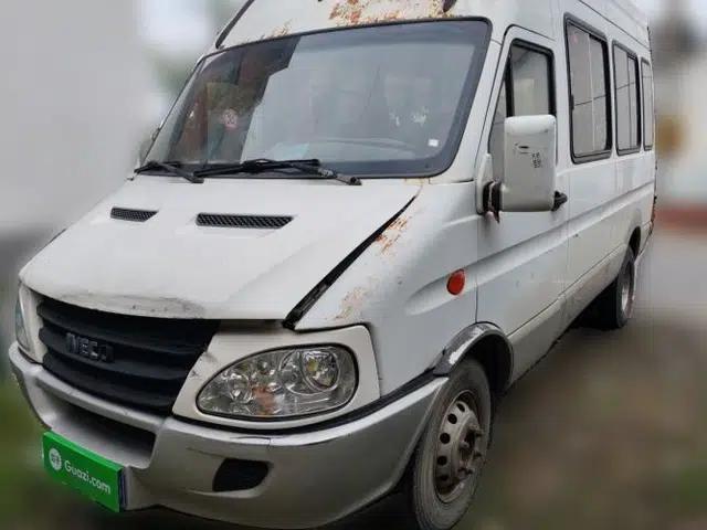 Iveco Power Daily 2013 2.5T-A37 Dual-Purpose High-Roof Van