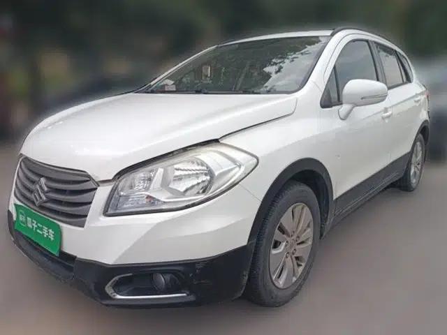 Suzuki S-Cross 2014 1.6L CVT Two-Wheel Drive Entry Model