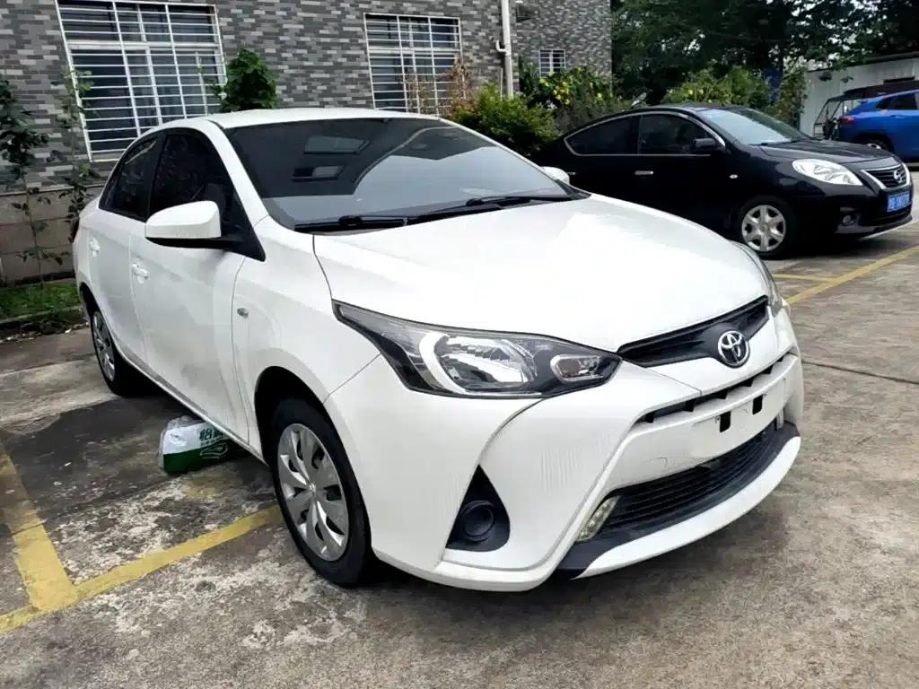 YARiS L 2017 1.5E CVT Dynamic Edition — миниатюра 4