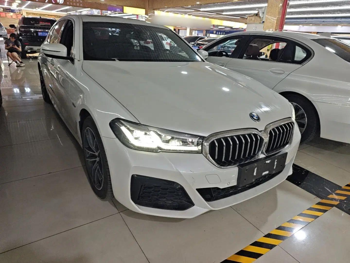 BMW 5 Series New Energy 2022 535Le M Sport Package — миниатюра 3
