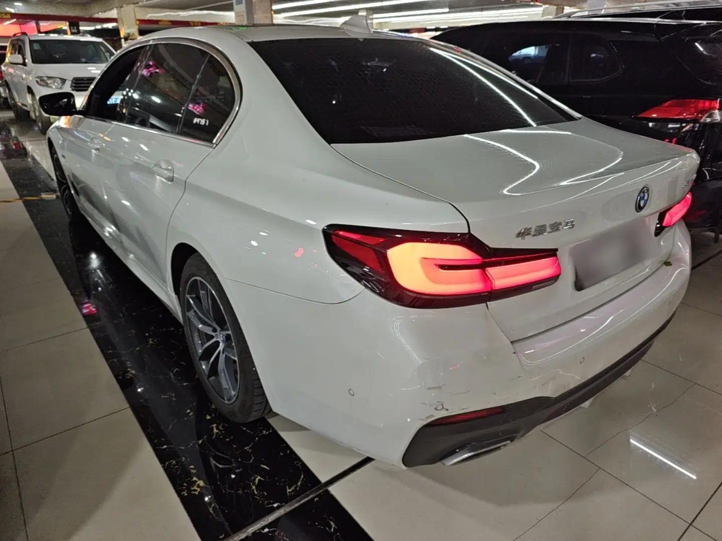 BMW 5 Series New Energy 2022 535Le M Sport Package — миниатюра 4