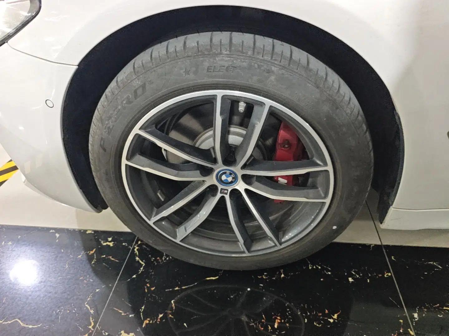 BMW 5 Series New Energy 2022 535Le M Sport Package — миниатюра 10