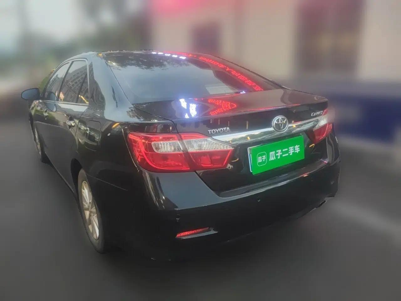 Toyota Camry 2012 2.0G Luxury Edition — миниатюра 4