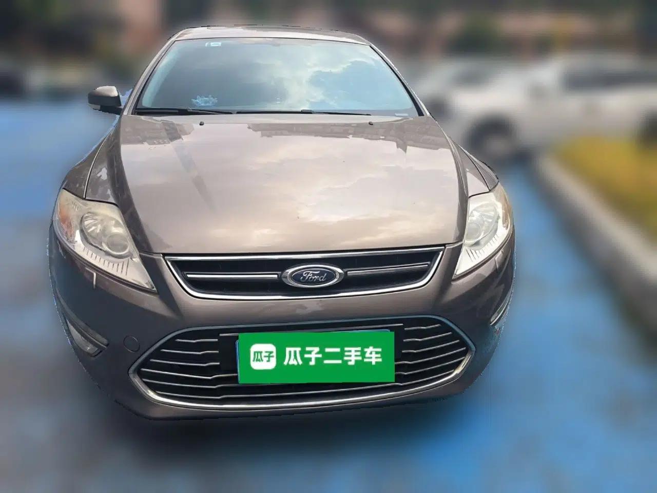 Ford Mondeo 2011 2.0L GTDi 200 Luxury Edition — миниатюра 2