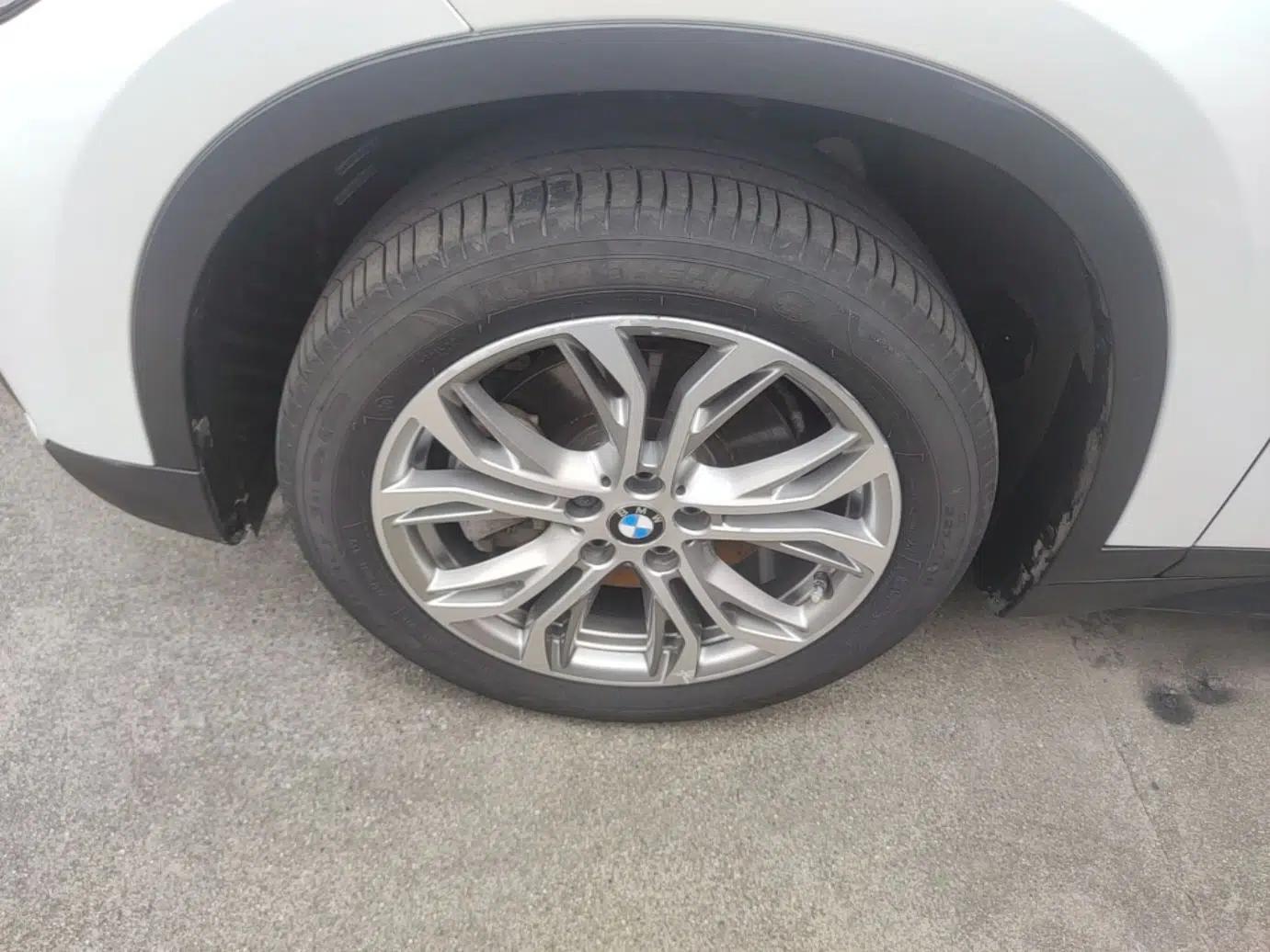 BMW X1 2018 sDrive20Li Leading Model — миниатюра 15