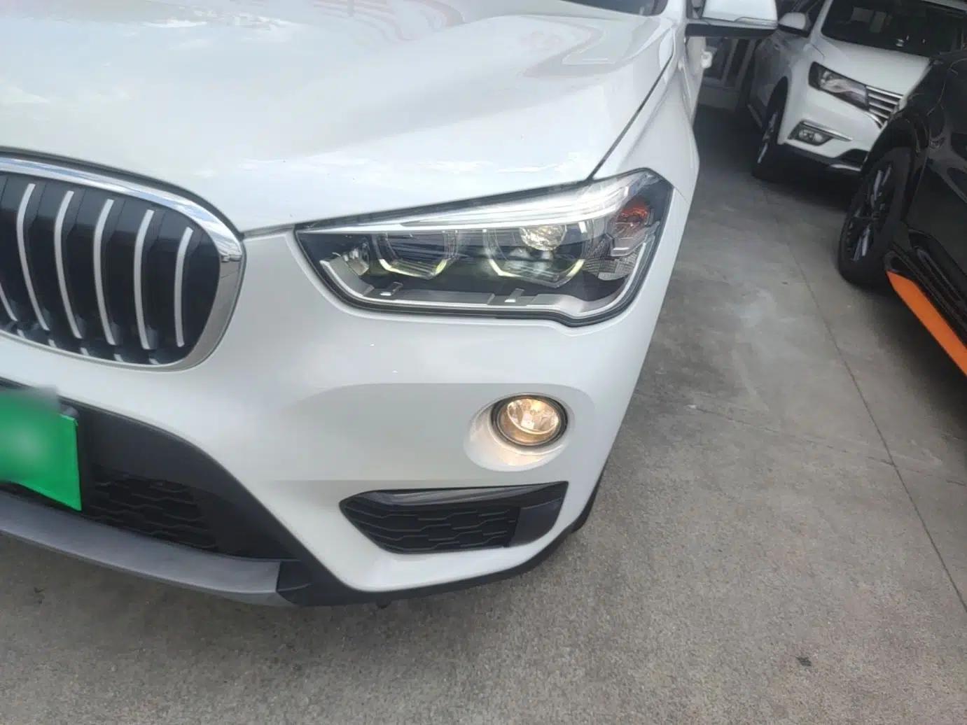 BMW X1 2018 sDrive20Li Leading Model — миниатюра 8