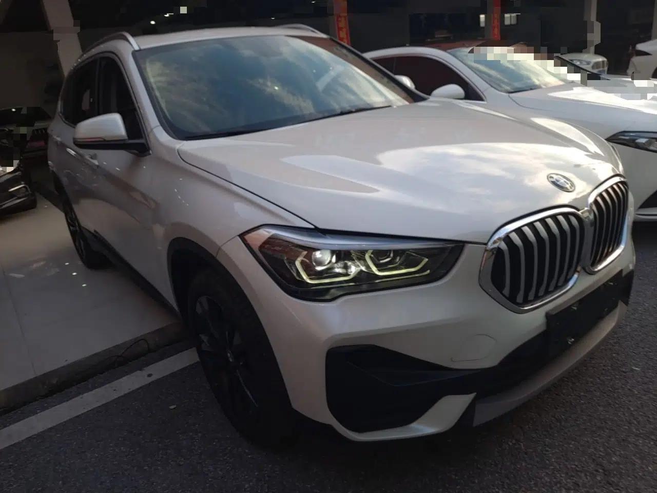 BMW X1 2020 sDrive20Li Fashion Model — миниатюра 3