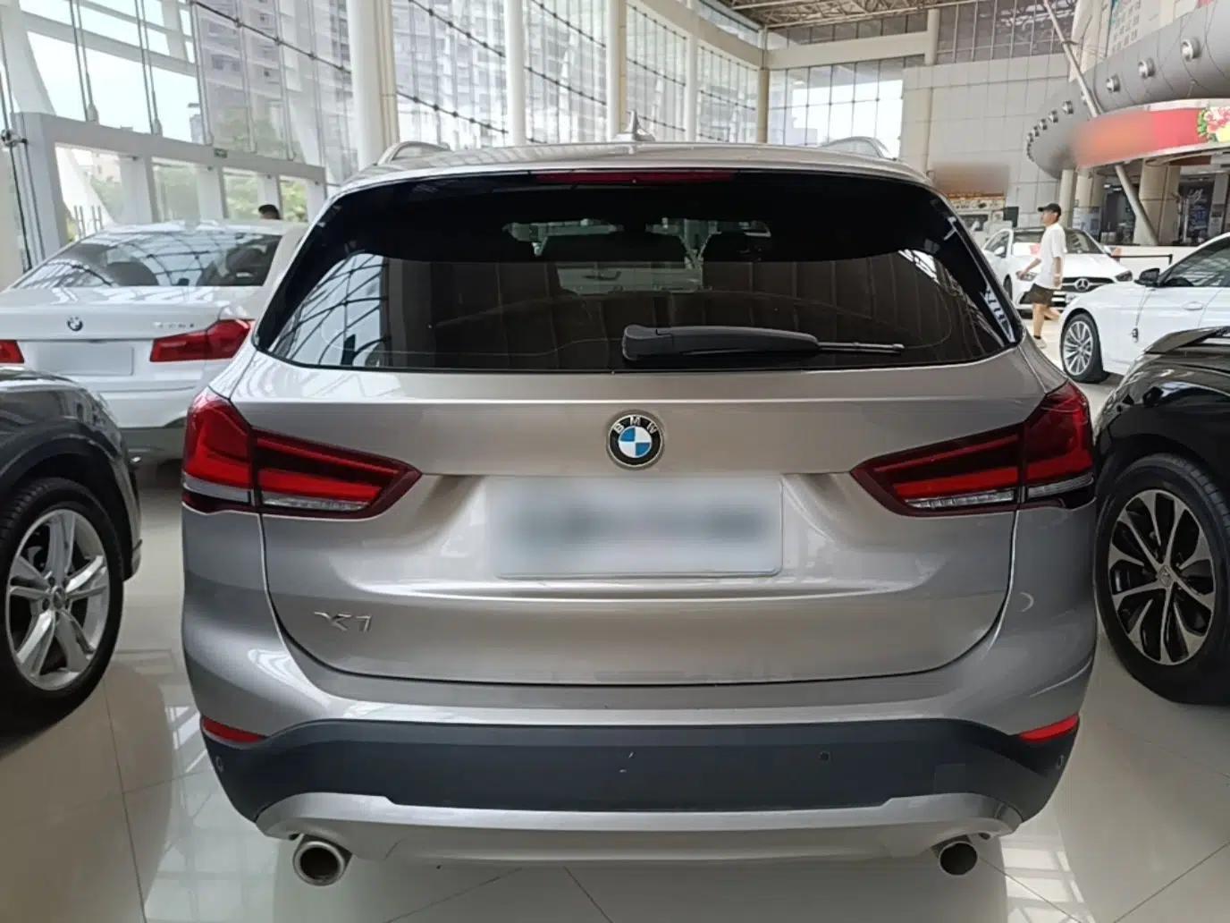 BMW X1 2021 Restyled sDrive20Li Fashion Version — миниатюра 5