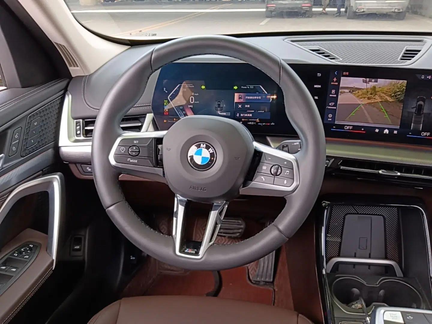 BMW X1 2025 Model sDrive25Li M Sport Package — миниатюра 18