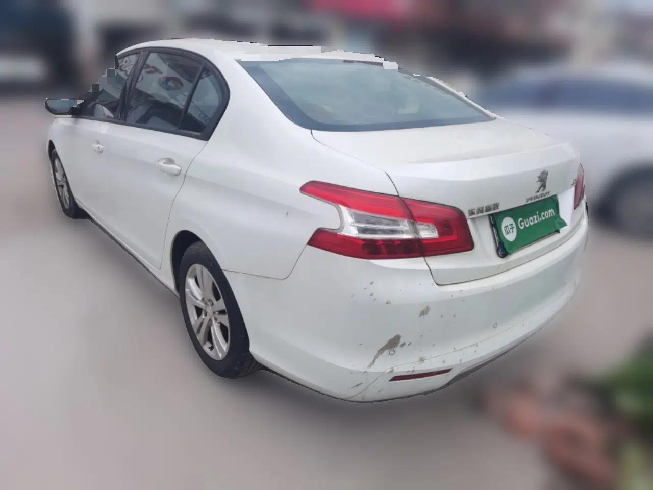 Peugeot 408 2014 1.8L Manual Leading Edition — миниатюра 4