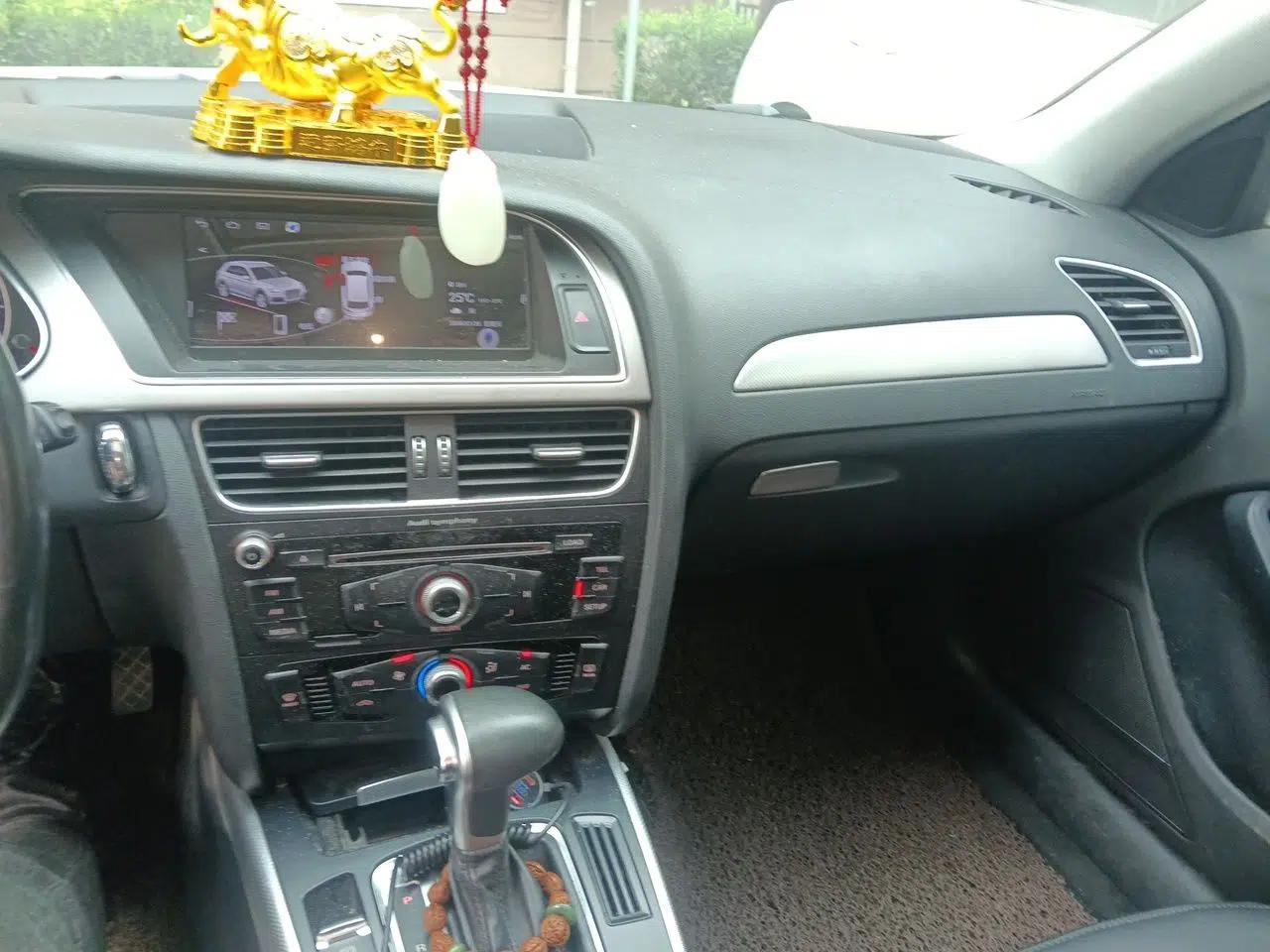 Audi A4L 2013 35 TFSI Automatic Standard Model — миниатюра 13