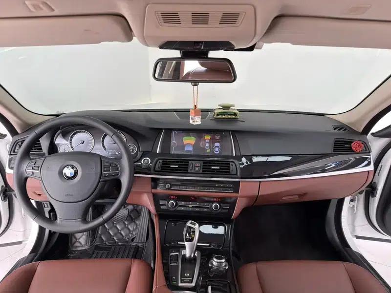 BMW 5 Series (Imported) 2013 520i Elegant Model — миниатюра 9