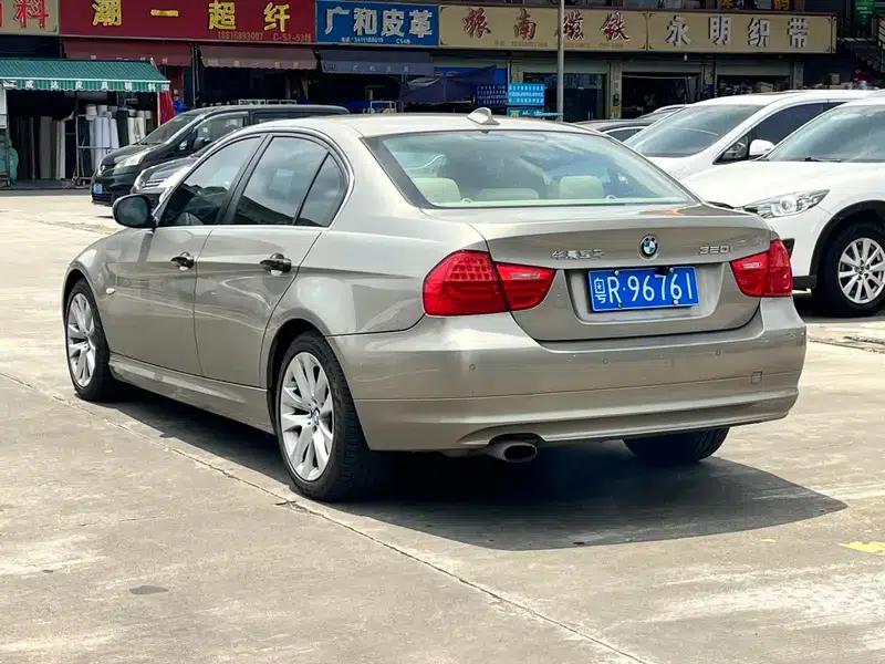 BMW 3 Series 2009 320i Luxury — миниатюра 4