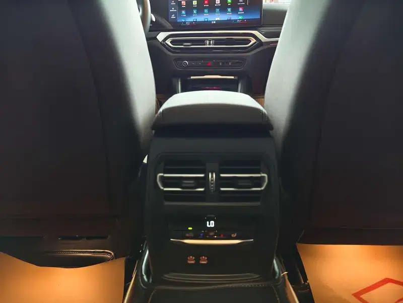 2023 BMW 3 Series 325Li M Sport Package — миниатюра 7