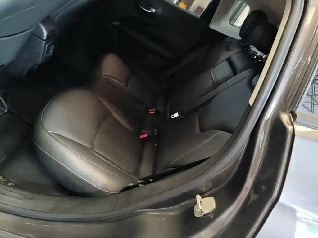 Jeep Compass 2019 220T Automatic Family Edition — миниатюра 17