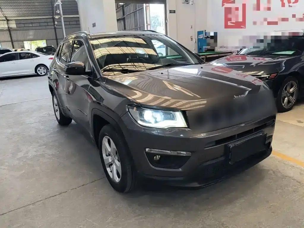 Jeep Compass 2019 220T Automatic Family Edition — миниатюра 4