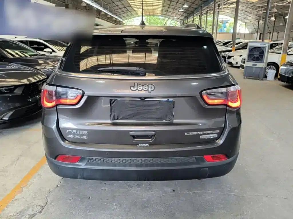 Jeep Compass 2019 220T Automatic Family Edition — миниатюра 6