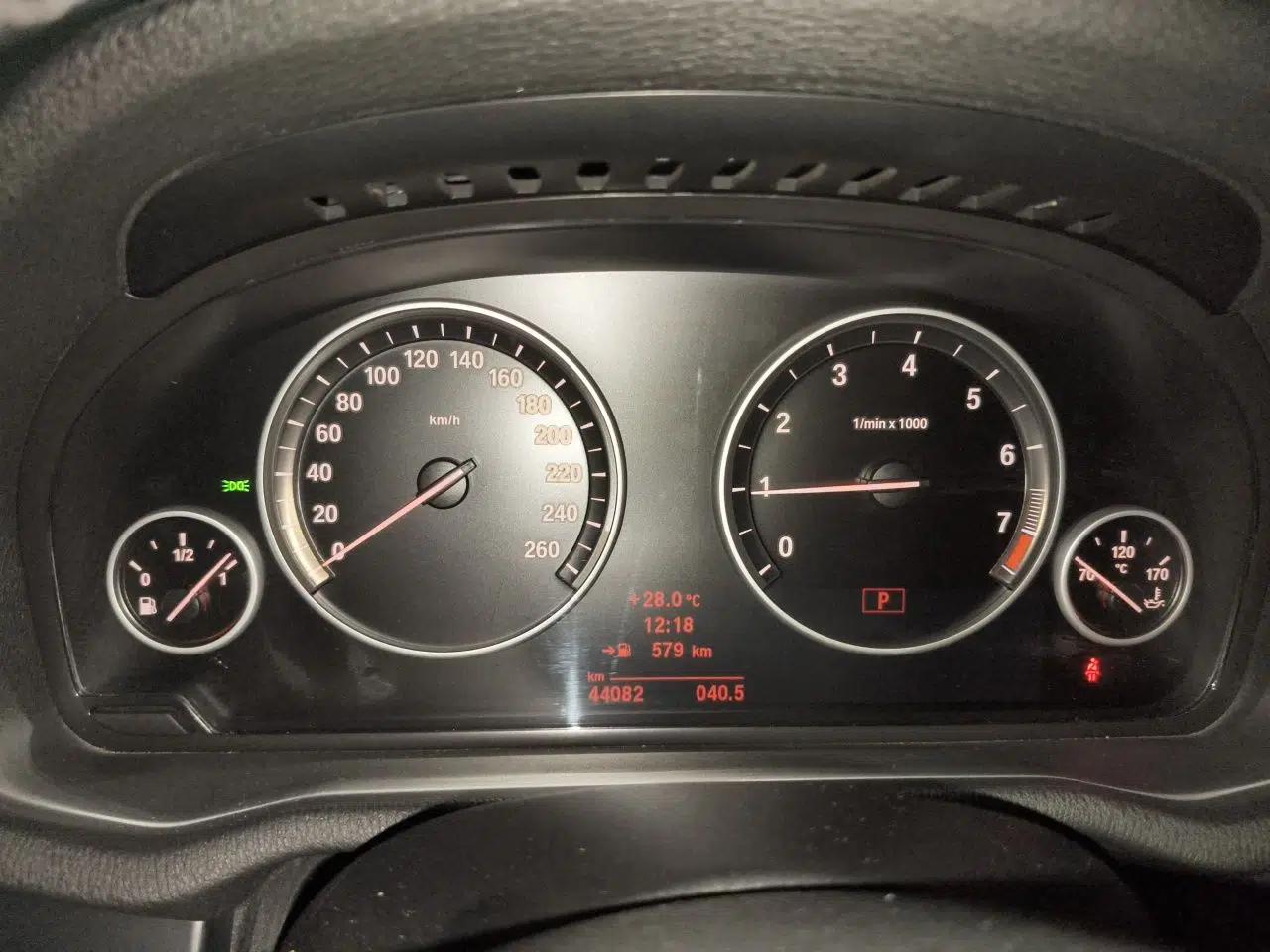 BMW X3 2012 xDrive28i Leading Model — миниатюра 11