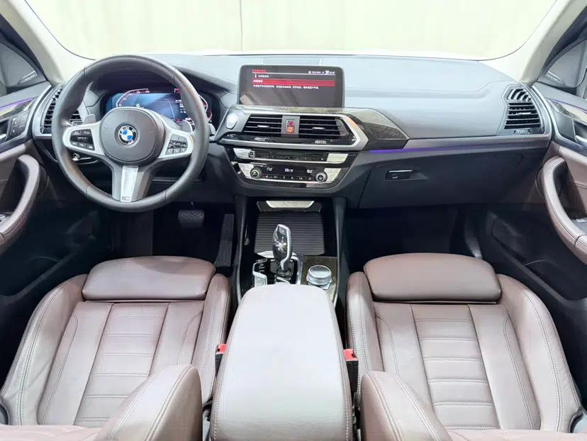 BMW X3 2020 xDrive30i Luxury Model with M Sport Package — миниатюра 32