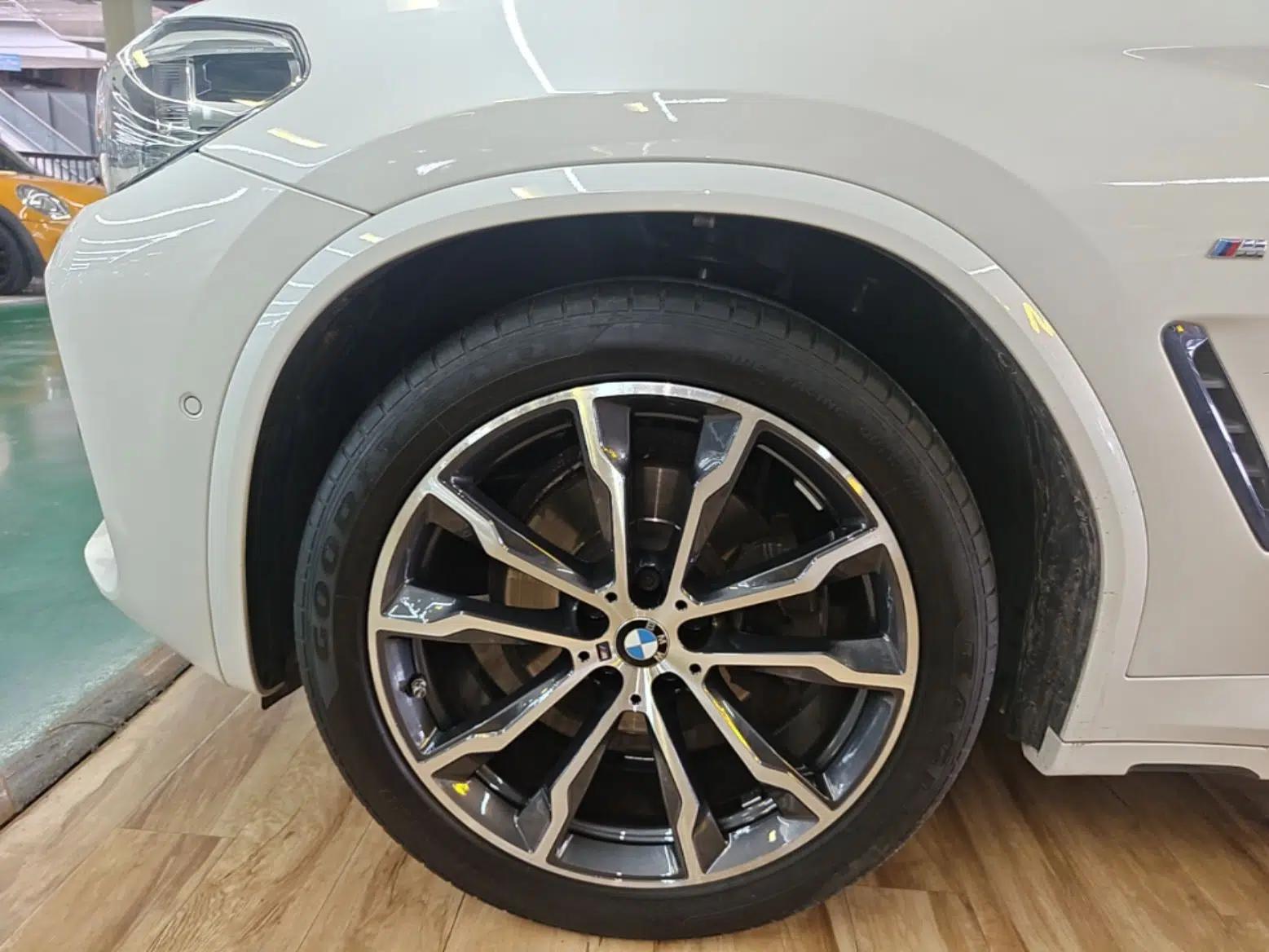 BMW X3 2020 xDrive30i Luxury Model with M Sport Package — миниатюра 10