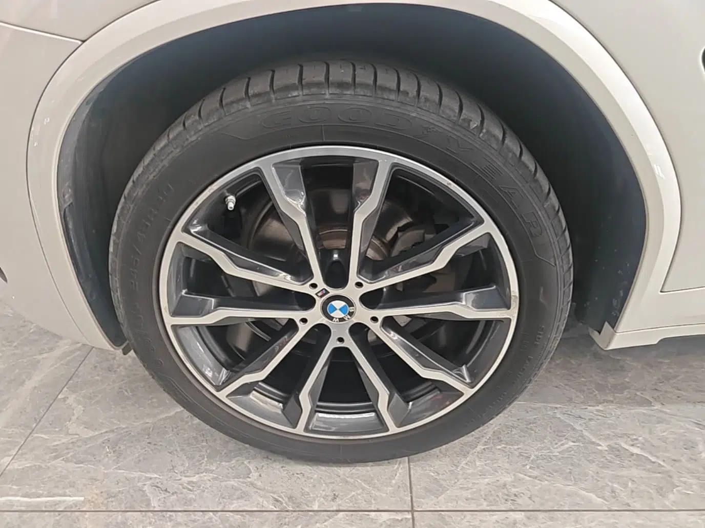 BMW X3 2022 xDrive30i Luxury Model M Night Sky Package — миниатюра 10
