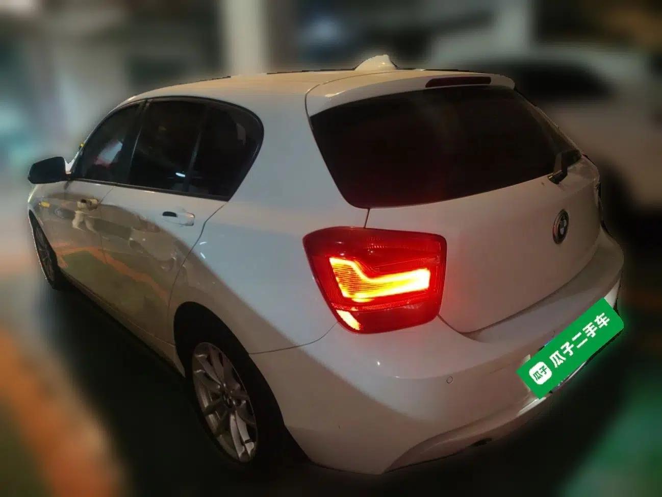 BMW 1 Series 2013 Facelifted 118i Leading Edition — миниатюра 4