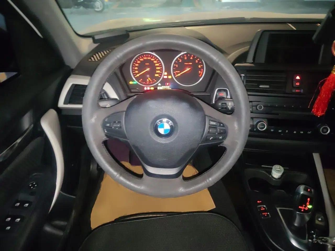 BMW 1 Series 2013 Facelifted 118i Leading Edition — миниатюра 10