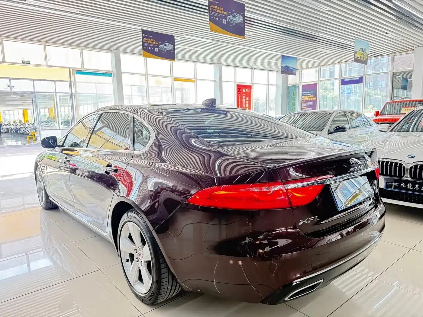 2020 Jaguar XFL 2.0T P200 2WD Elite Edition — миниатюра 5